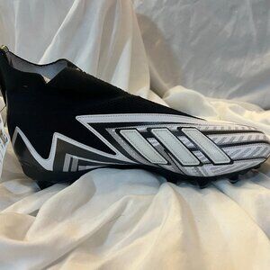 NWT: Adidas Freak Ultra 23 Inline Football Cleats - Size 11 - Black & White